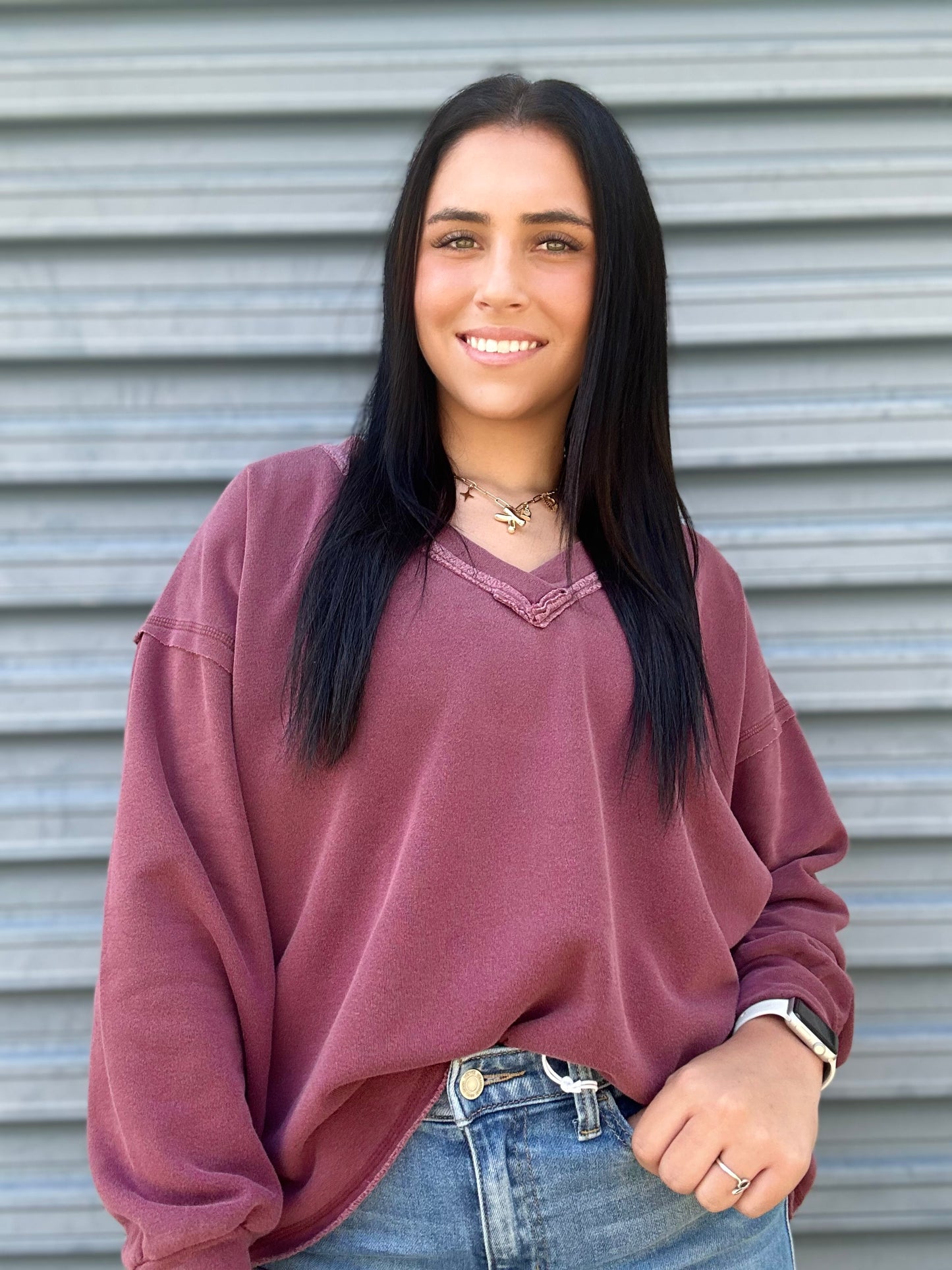 Relaxed V-Neck Pullovers