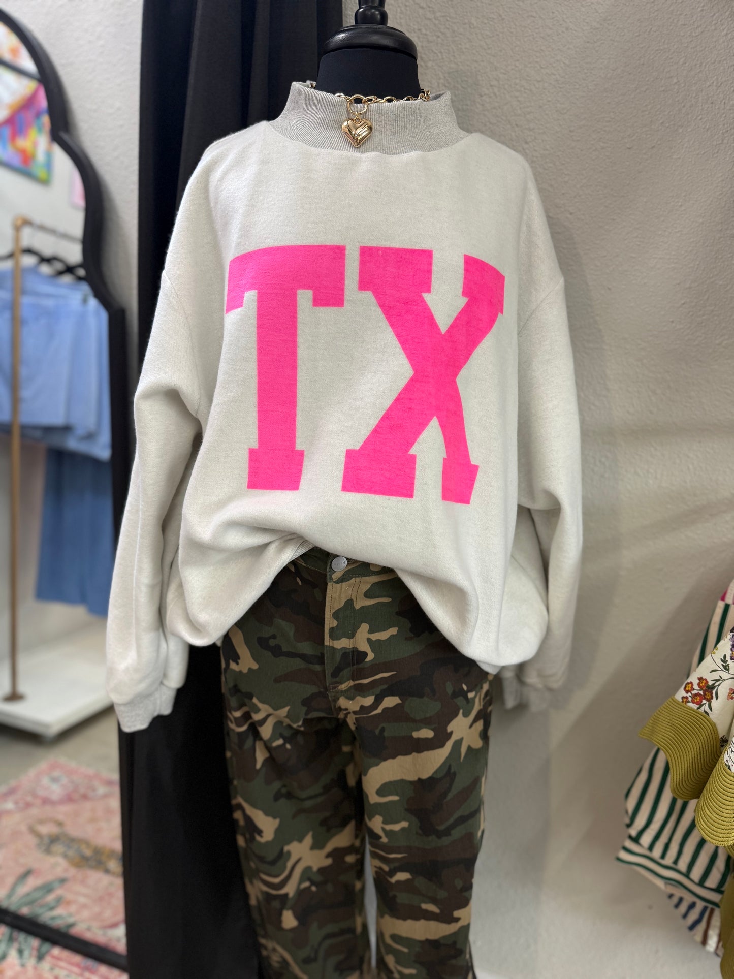 TEXAS reversible mock neck pullover