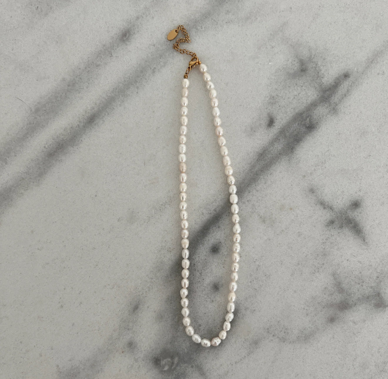 Everyday pearl necklace Chansutt