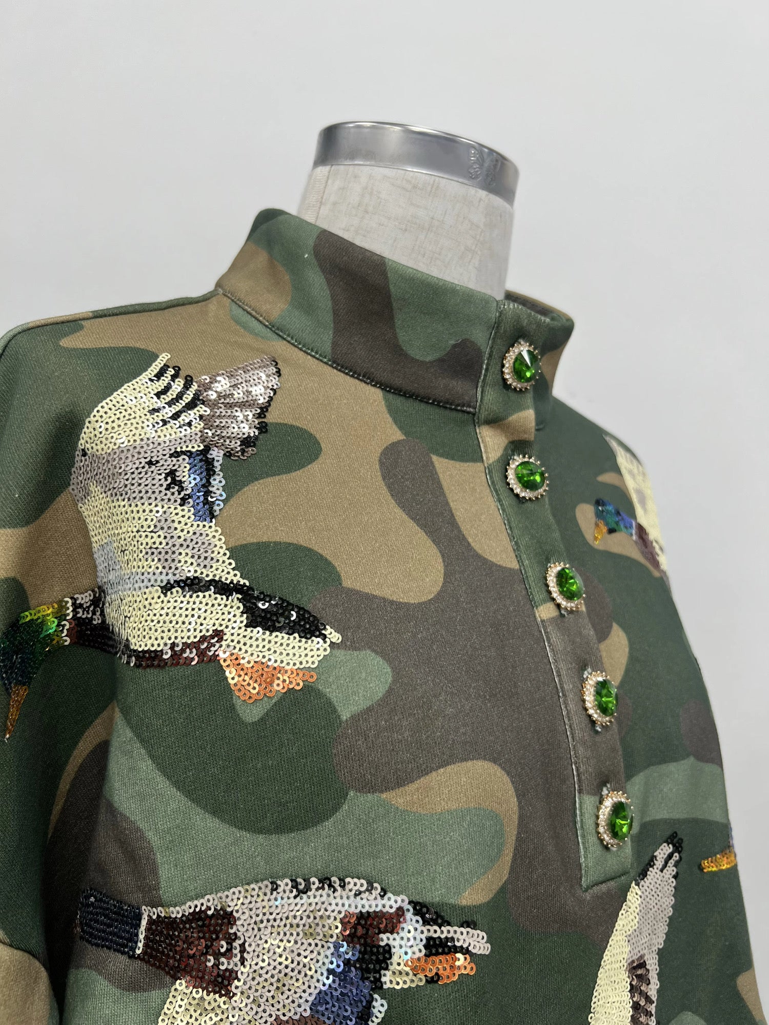 Camo mallard sequin Henley - MAY ARRIVAL