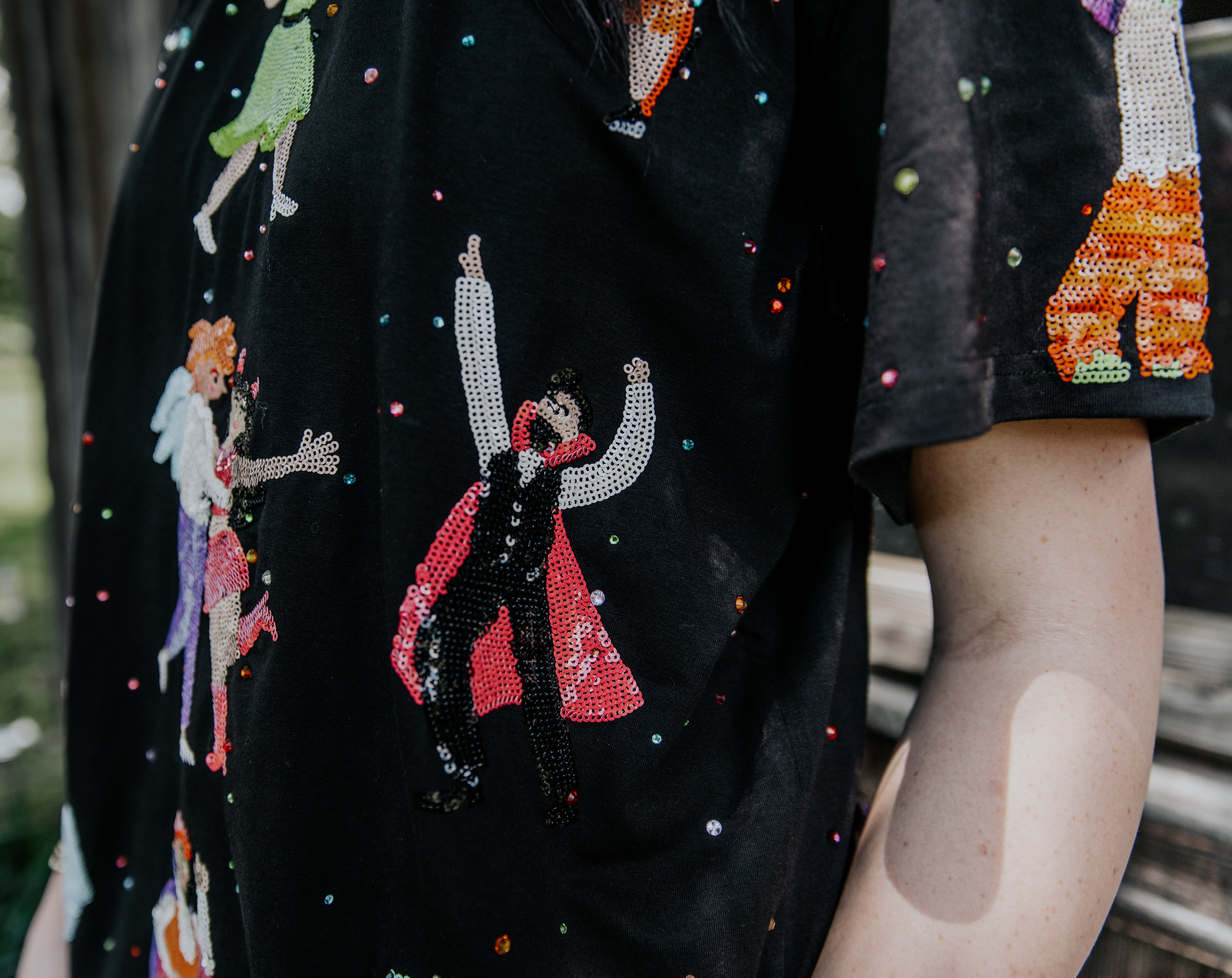 Spooky disco dancers sequin tee | PREORDER