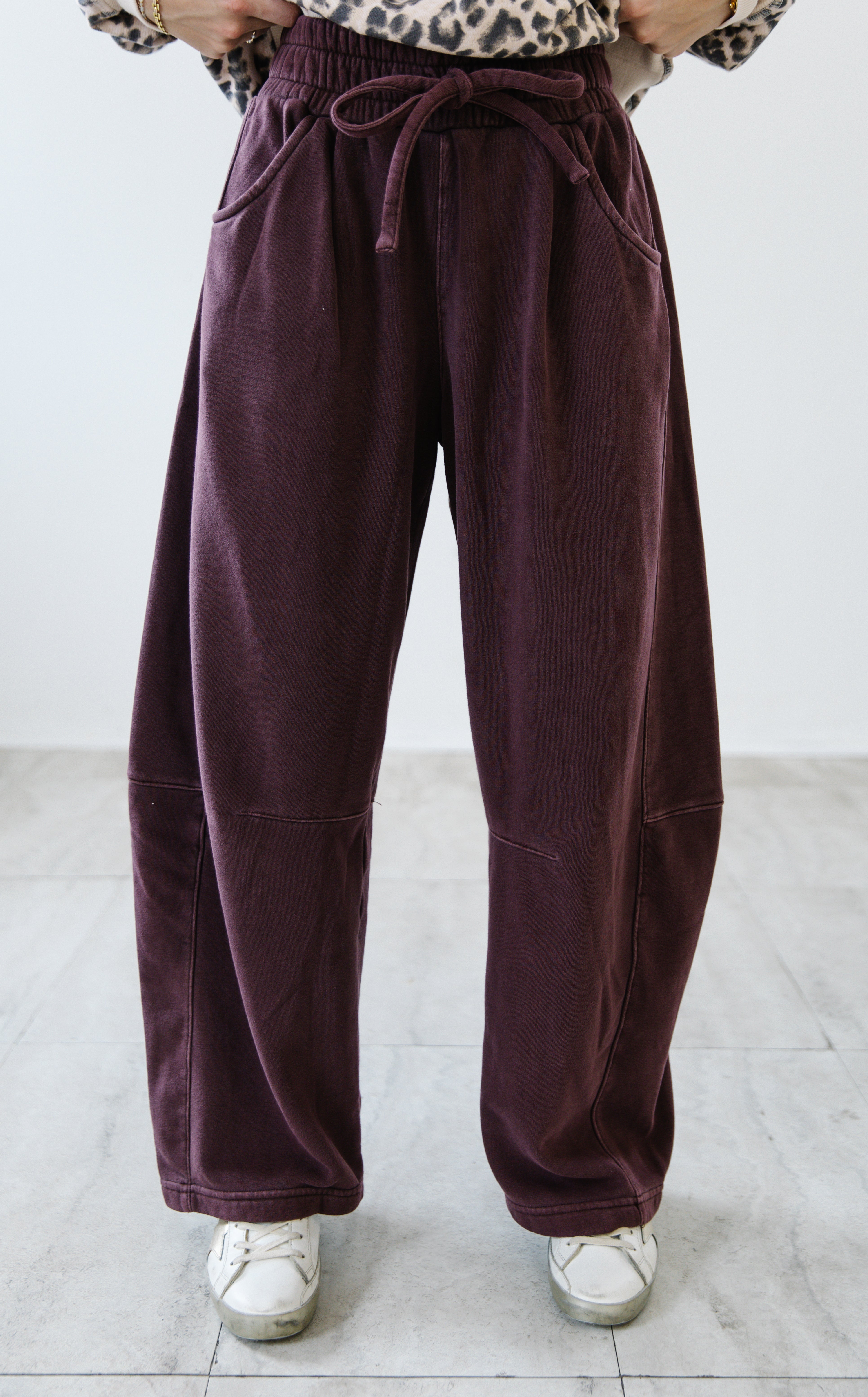 Ella Ease Barrel Joggers| Maroon