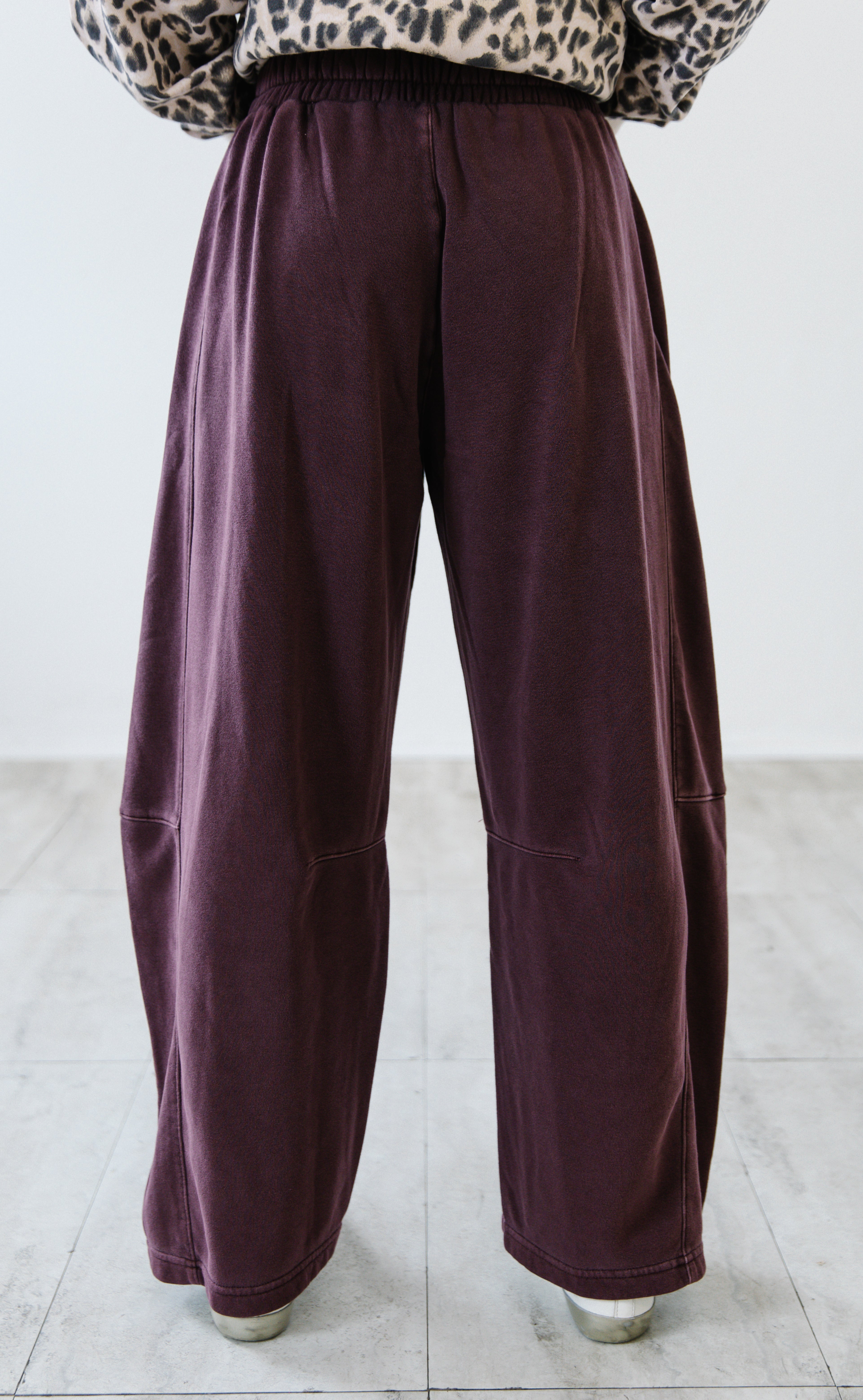 Ella Ease Barrel Joggers| Maroon