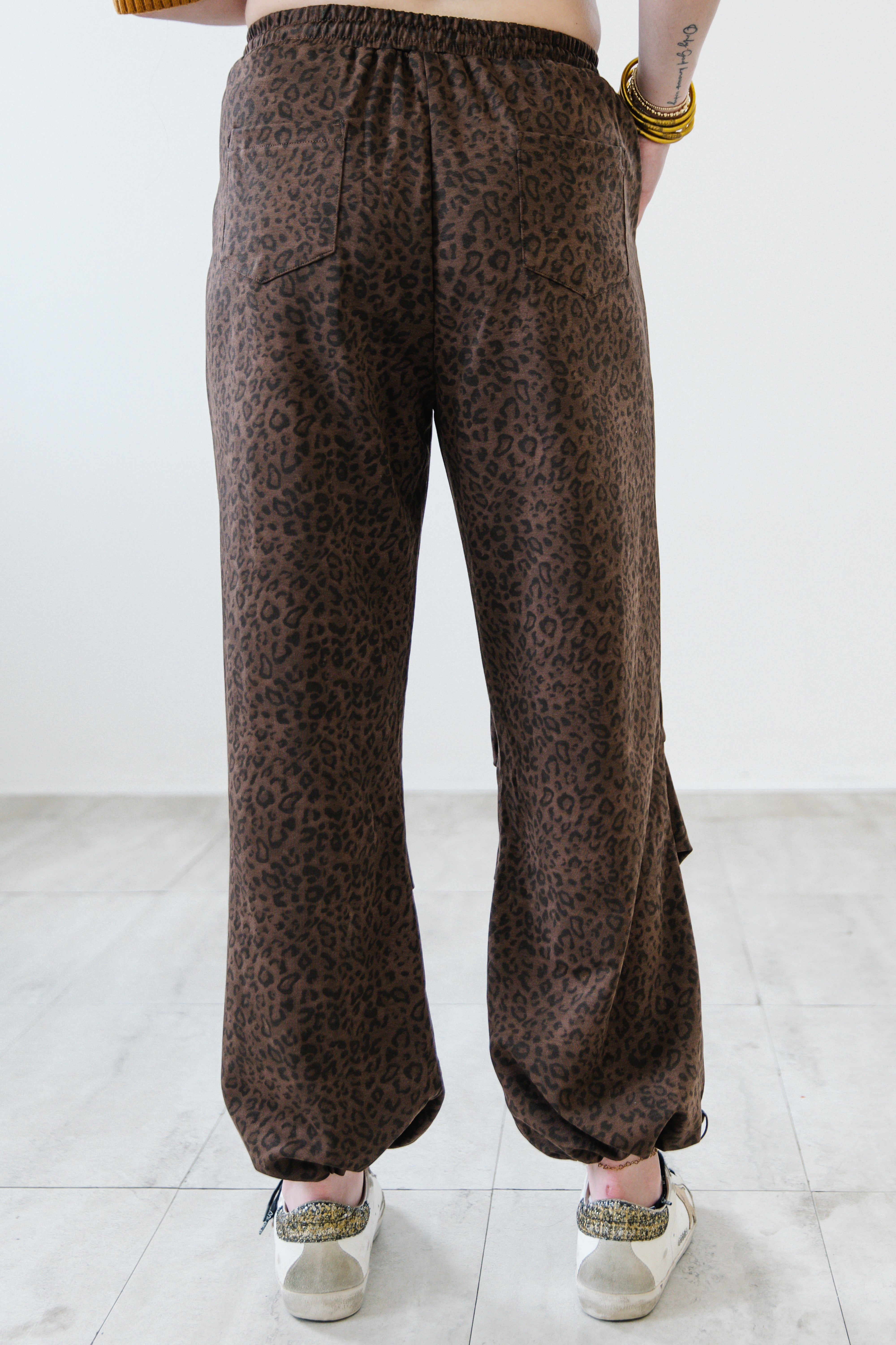 Ella Ease Barrel Joggers| Mocha