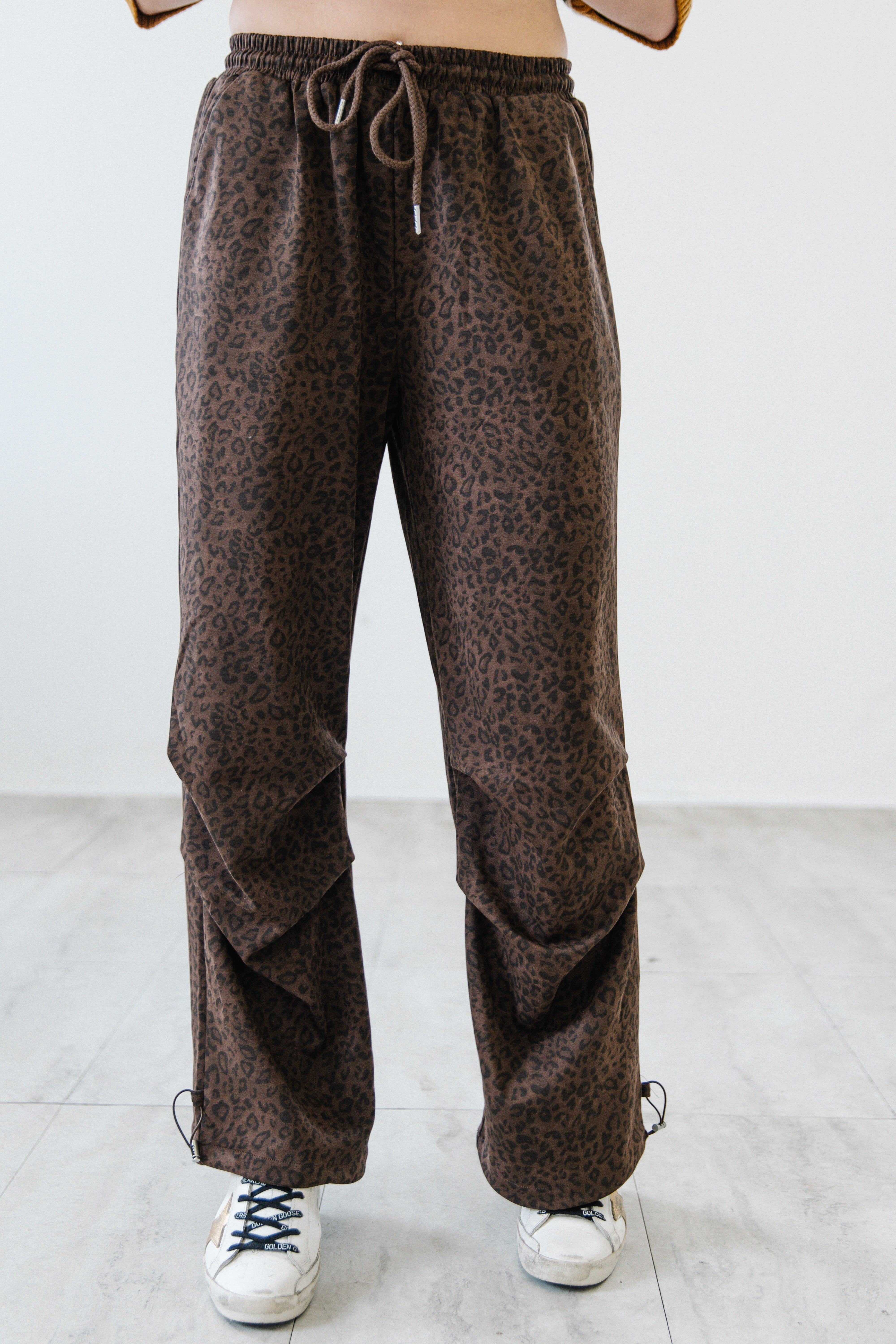 Ella Ease Barrel Joggers| Mocha