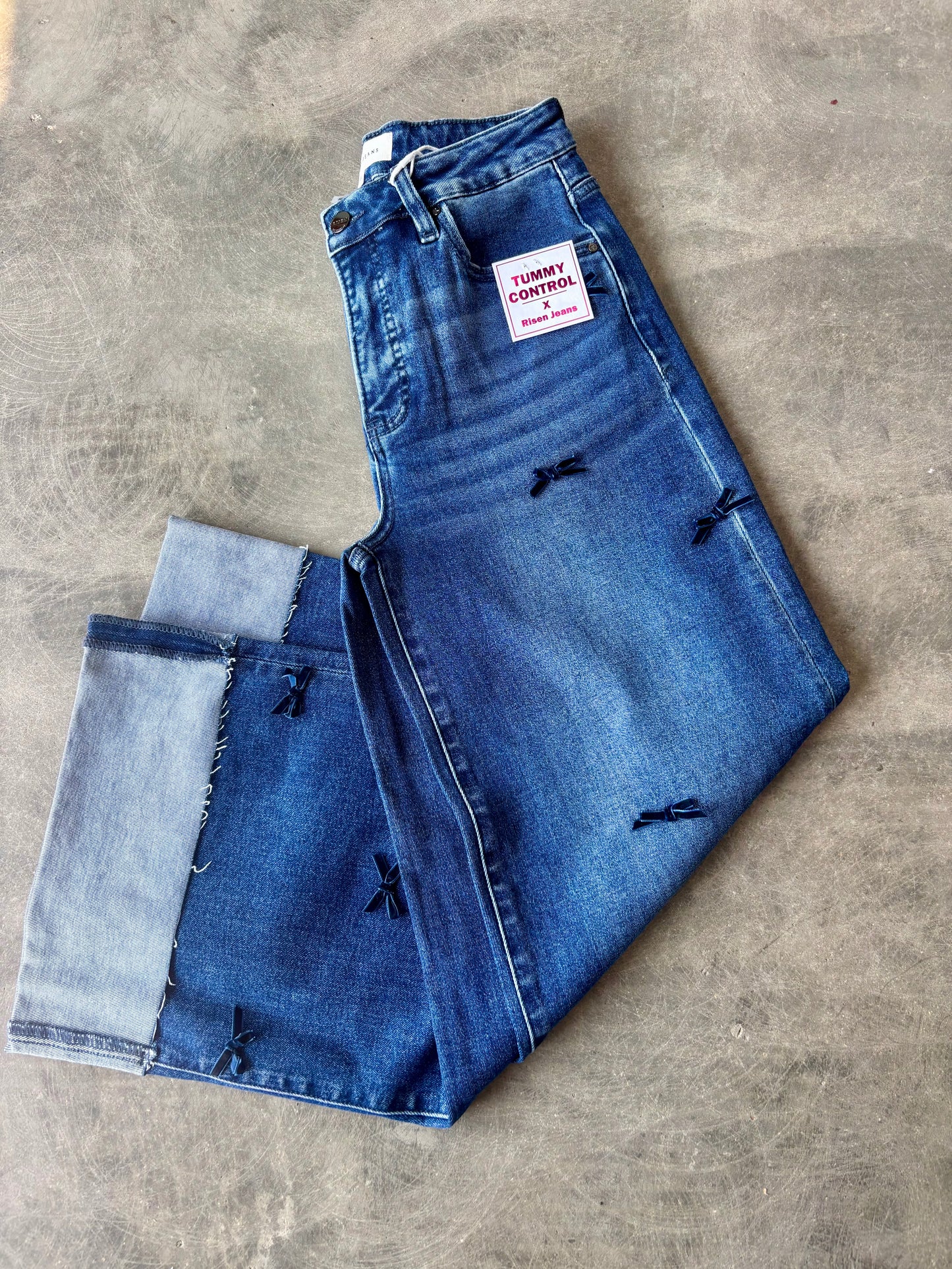 Pretty in bow jeans