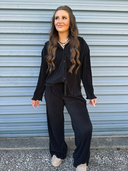 Onyx pleated set