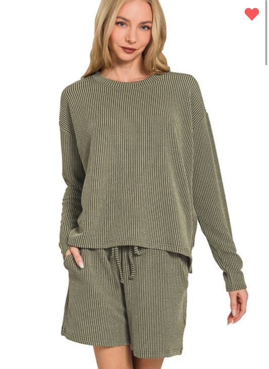 Sassy ribbed SET | THURSDAY STEAL