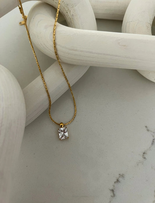 Selena necklace Chansutt