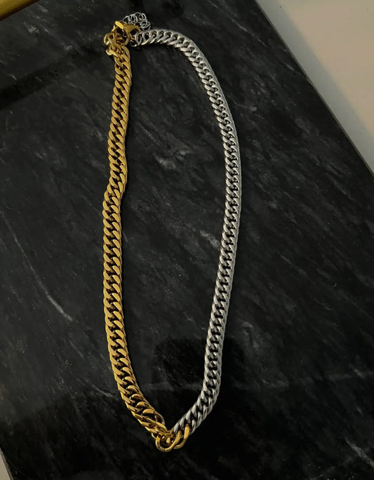 The chunky Chansutt necklace
