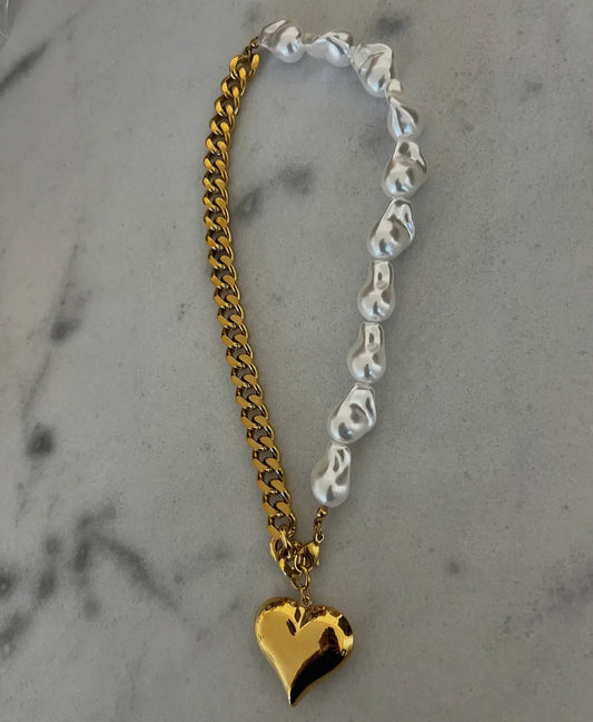 Charolette necklace Chansutt