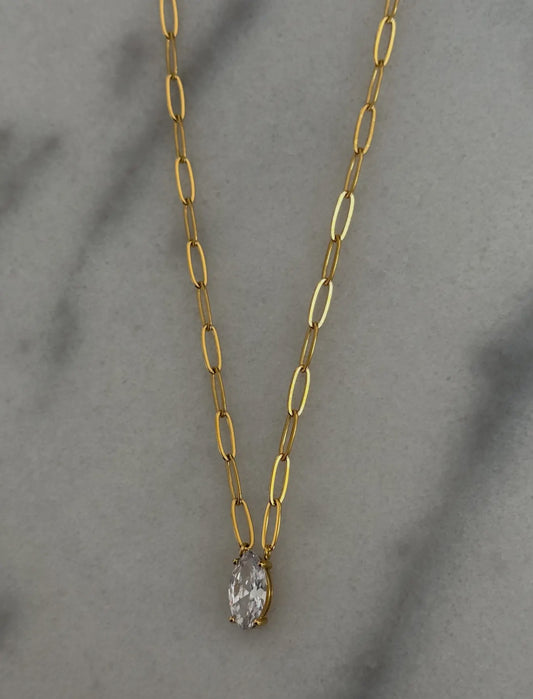 Gold + Diamond pendant Chansutt